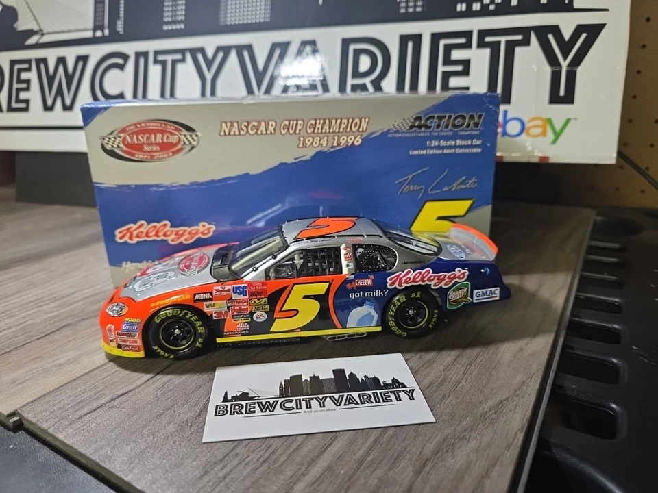 Nascar Dicast Terry Labonte #5 2003 Kellogg’s The Victory Lap 1:24 Foto 1 de 4