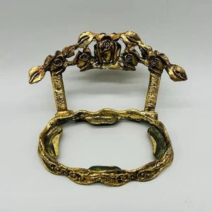 Base de jabonera de metal floral dorado vintage Regency hecha por Globe - Imagen 1 de 10
