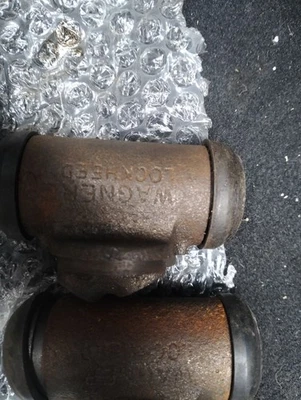 Jeep Cj2,Cj3,Willys Cylinders - Image 1 of 3