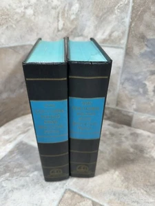 The Columbia Viking Desk Encyclopedia 2 Volume Set A-Z 1960 Hardcover - Imagen 1 de 24