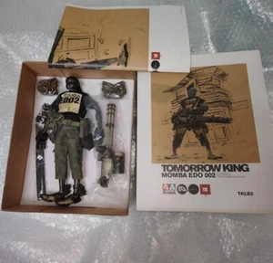 ThreeA Tomorrow King Momba EDO 002 1/6 Figur mit Karton Kostenloser Versand Fedex - Bild 1 von 11