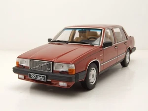 Volvo 760 1985 Rosso Scuro Modellino Auto 1:18 Triple9 - Foto 1 di 9