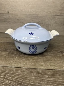 Vintage DRU Holland #20 Oven Casserole Dish w/Lid  Blue Tulip Enamel Cast Iron - Picture 1 of 15