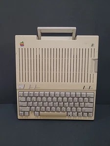 Computadora Apple IIc Modelo A2S4000 (SIN PROBAR SE VENDE TAL CUAL) - Imagen 1 de 7