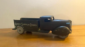 Wyandotte Army Supply Truck Vintage Pressed Steel Toy LA-01 - Bild 1 von 10