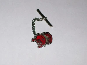 Vintage Abu Garcia Red Ambassadeur Baitcaster Fishing Reel Tie Tack & Chain RARE - Picture 1 of 7