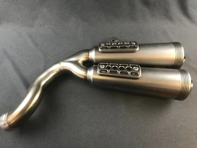 SILENCIADOR ESCAPE BMW R NINE T R9T URBANO/SCRAMBLER AKRAPOVIC 2015-2020 Foto 1 de 4