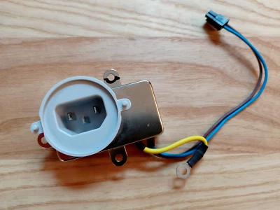  Orig. LED Cinema Display 27" A1316 2010 EMI Filter  AC Inlet 922-9730 604- - Image 1 of 2