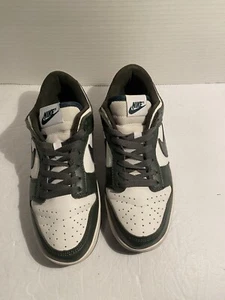 Size 8 - Nike Dunk Low Michigan State DD1391-101 - Picture 1 of 15