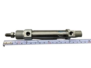 1PC FESTO DSNU-20-40-P-A 19209 Pneumatic Round Cylinder - Picture 1 of 2