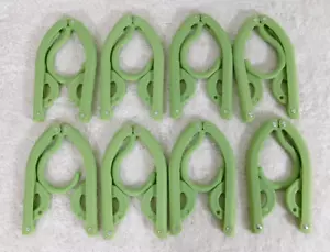 8 Pcs Foldable Travel Hangers Portable Folding Collapsible Clothes -Green - Picture 1 of 3
