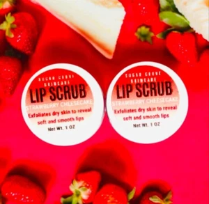 1 oz Sugar Grove Skincare Strawberry Cheesecake Lip Scrub - Picture 1 of 2