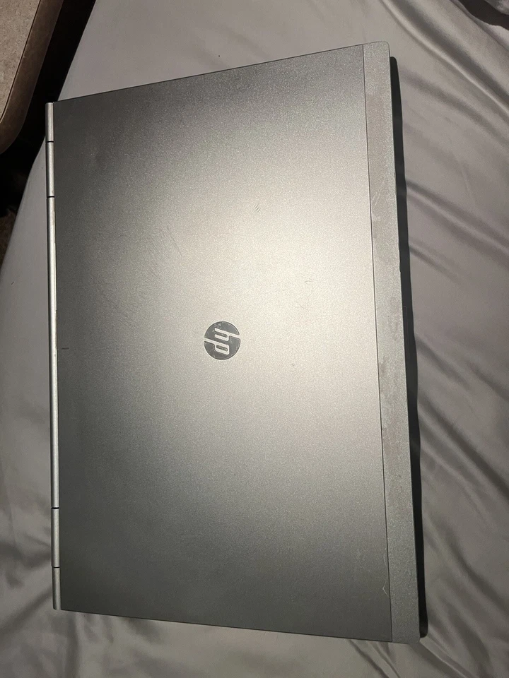 HP EliteBook 8470p Intel Core i5 3210M 2.5GHz 8GB RAM 320GB HDD Windows 10 Pro - Image 1 of 2