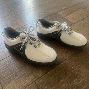 Foot Joy Jugend Junior GJ Golfschuhe schwarz weiß Leder neu ohne Etikett Größe 4 M - Bild 1 von 8