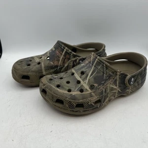 CROCS Size Women’s 5 Realtree Camouflage Camo - Picture 1 of 8