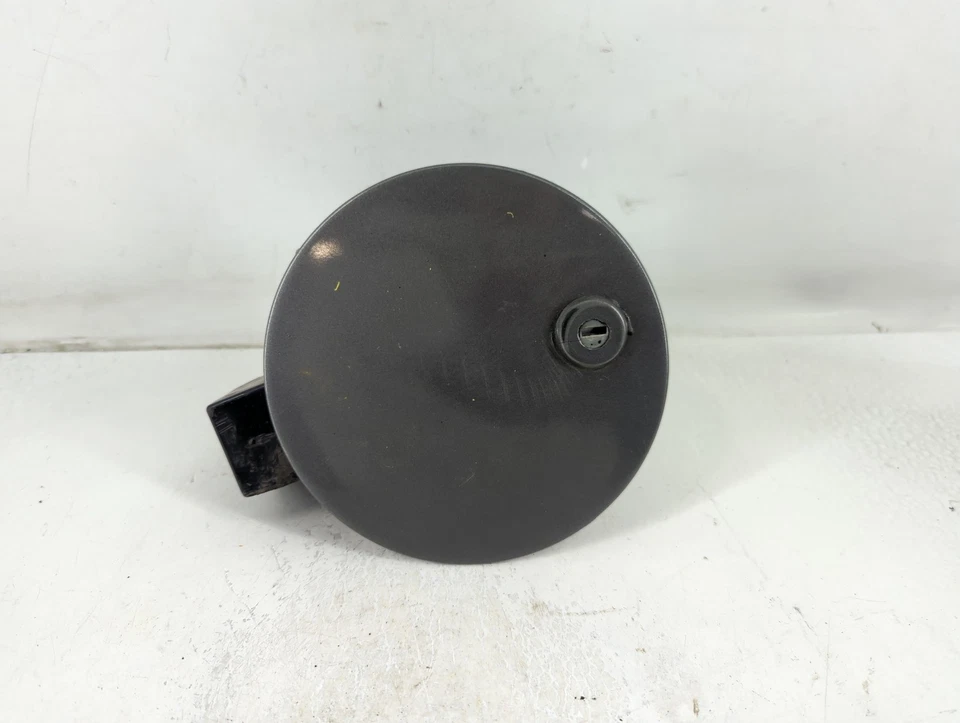 Pontiac Firebird 1986 tanque de combustible tapa de gasolina relleno bloqueo puerta TKMYT Foto 1 de 4