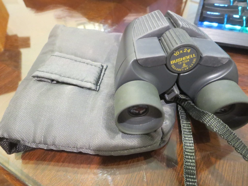 Made in Japan vntg Bushnell 10x24 Binoculars Model 13-1024 + Carrying Case - Image 1 of 4