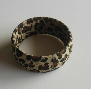 Brazalete Brazalete Tela Estampado Leopardo 1 1/4" Ancho - Imagen 1 de 2