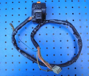 LENKERSCHALTER RECHTS SUZUKI GSX 750 E GS75X HANDLEBAR SWITCH LICHTSCHALTER 1 - Bild 1 von 7