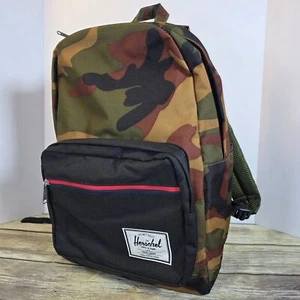 Herschel 15" Pop Quiz Camouflage & schwarzer Rucksack mit roten Akzenten - Bild 1 von 14