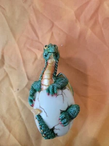 Dragon Hatching From Egg , Summitt Collection, 1997 - Picture 1 of 5