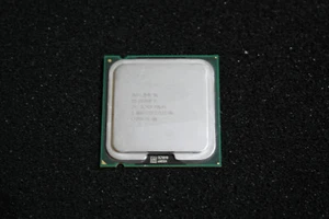 Intel Celeron D SL9KN 3.06GHz Oldschool Processor Socket 775 - Picture 1 of 2