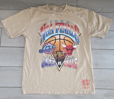 Camiseta Mitchell & Ness Finales NBA 1998 Jazz vs Bulls Talla L Clásicos Madera Dura Foto 1 de 4