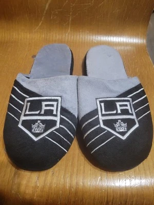 NHL L.A. Kings Fuzzy Slippers Men's Size 11-12 - Image 1 of 3