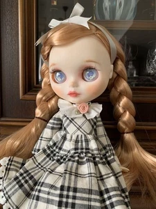 Custom Icy Puppe mit Outfit & Halloween Zubehör Bonus - Bild 1 von 18