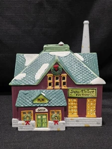 DEPT 56 Snow Village Factory #50130 beleuchtetes Haus im Ruhestand - Bild 1 von 16