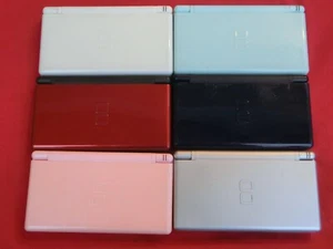 Nintendo DS Lite Konsole - guter Zustand - diverse Farben, mit USB-Ladekabel - Bild 1 von 12