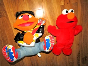 Vintage 1998 Sesamstraße Rock N Roll Ernie + Elmo Stofftier - Bild 1 von 4