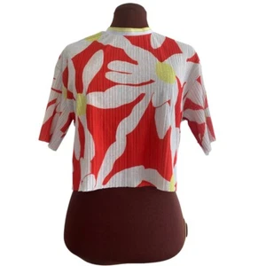 Bershka Womens Shirt Top Size XS Crew Neck Floral Print Short Sleeve - Picture 1 of 8