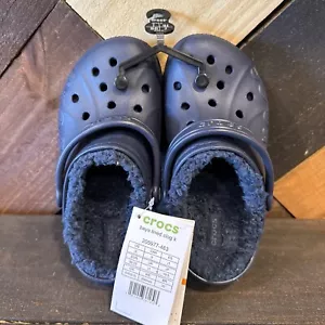 Zoccoli Crocs foderati in pelliccia sintetica scarpe doppio comfort cinturino blu bambini taglia J1 - Foto 1 di 8