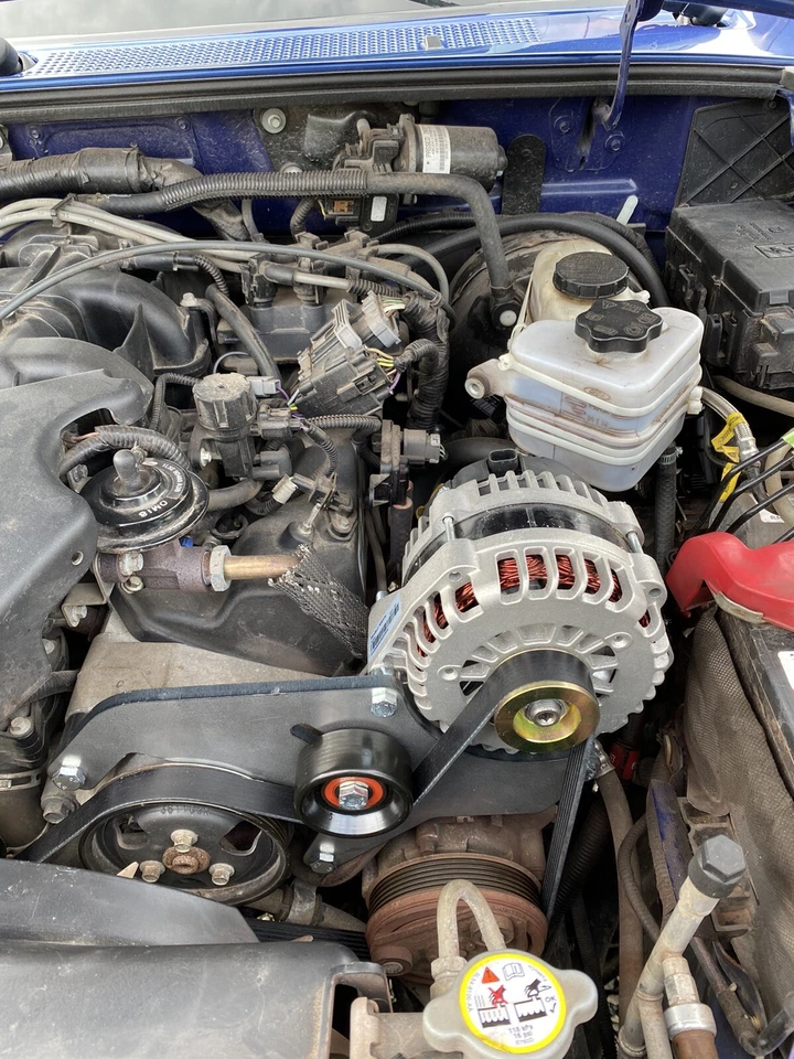 Soporte alternador doble Ford Explorer 1997-2001 motor 4,0 V6 SOHC  Foto 1 de 1