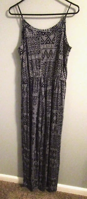 H&M Basic Navy & White Geometric Spaghetti Strap Summer Jumpsuit - Size M Foto 1 de 4
