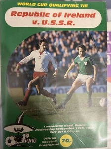 REPUBLIC OF IRELAND v USSR 1984 EURO QUALIFIER PROGRAMME - Picture 1 of 2