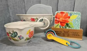15 Pc Set Pioneer Woman Floral Melamine Measuring Bowl, Cups, Spoons, Coasters - Picture 1 of 12
