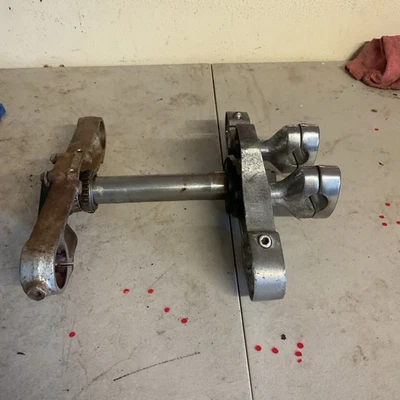 Abrazaderas de horquilla de dirección triple árbol fabricante original Kawasaki Vulcan Nomad VN1500 2001 Foto 1 de 4