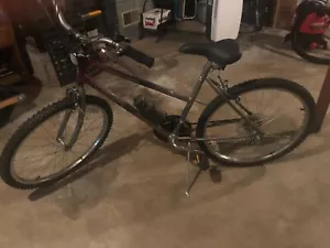 ladies Huffy Terra Nova burgundy 18 speed, excellent condition hardly used - Picture 1 of 1