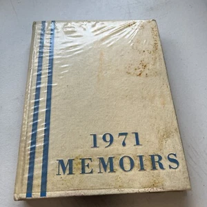 U S Grant High School 1971 Yearbook Memoirs Portland Oregon - Picture 1 of 12