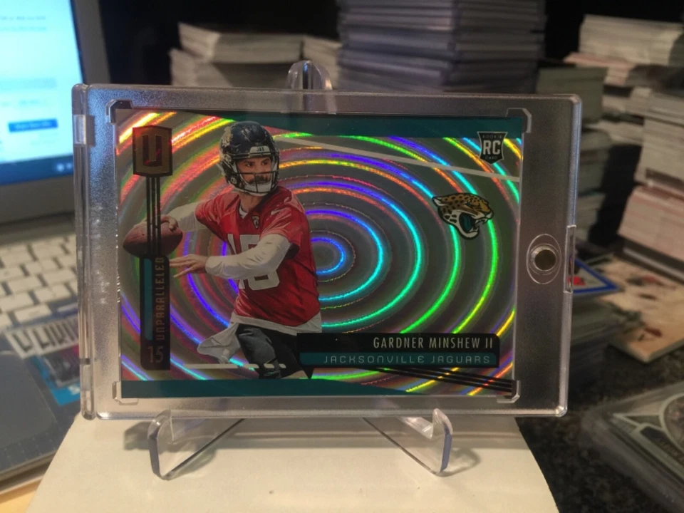 2019 unparalleled whirl rc refractor #d/129 gardner minshew jaguars minshewmania - Image 1 of 1