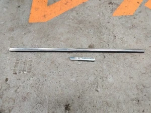 BMW 6 SERIES F13 RIGHT FRONT WINDOW SEAL TRIM - Picture 1 of 1