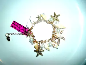 Betsey Johnson Pave Crystals Pearls SEALIFE CHARMS Gold Tone CHAIN BRACELET NWT - Picture 1 of 4