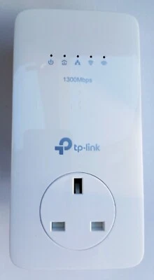 TP-LINK TL-WPA8630PUK Powerline 3-Port Gigabit Passthrough AV1300 WiFi Extender - Image 1 of 4