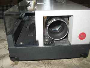 Leitz Diasprojektor Pradovit Color - Bild 1 von 5
