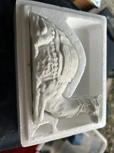 Vintage 1984 Avon Nativity Collectibles THE CAMEL Porcelain Figurine  - Picture 1 of 8