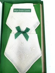New In Box Pair Vintage Irish Linen Handkerchiefs Embroidered Clover - Picture 1 of 7