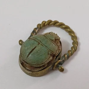 Antique-style Pharaonic scarab ring with rare hieroglyphic engravings - Picture 1 of 11
