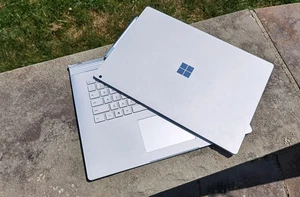Microsoft Surface Book 3 (pantalla defectuosa, agrietada) Core i7, GTX 1650 gráficos - Imagen 1 de 1